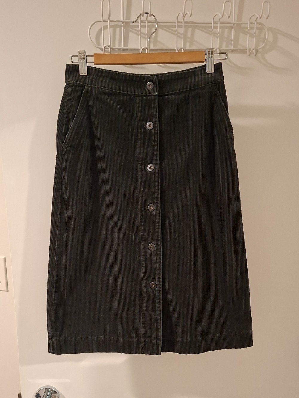 Uniqlo Dark Green 100% Cotton Corduroy Button-front Midi Skirt (Size S)